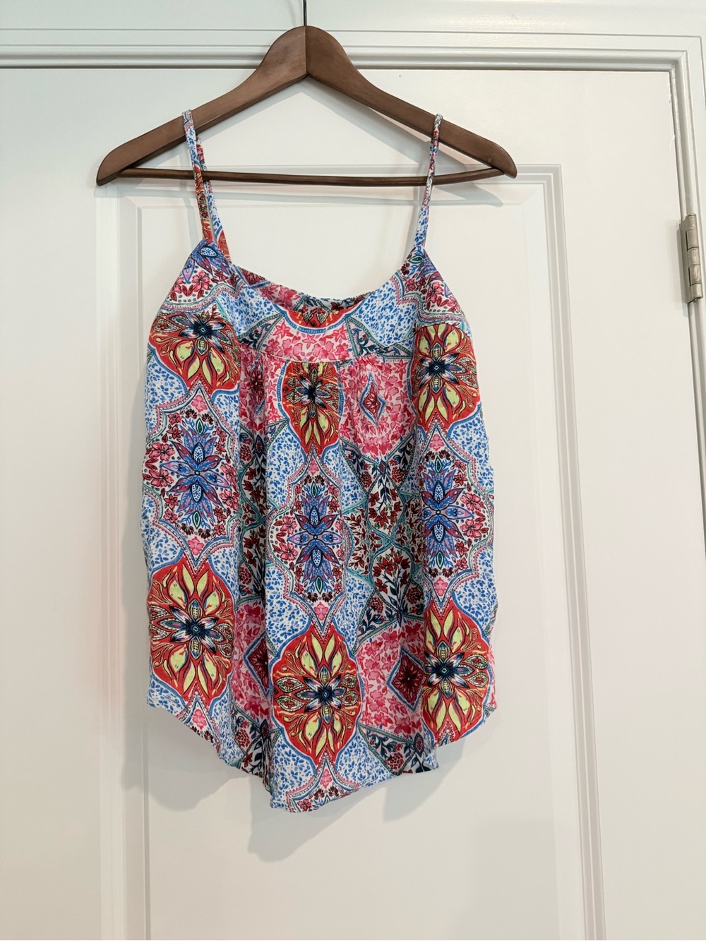 GAP Multicolor Printed Spaghetti Strap Camisole